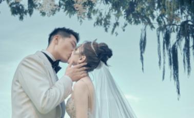 分手后男朋友找的对象跟前任相似，我会尴尬吗？游戏画面